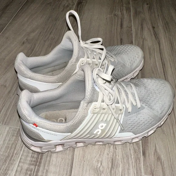 On Running Light Gray Athletic Shoes - Picture 5 of 10